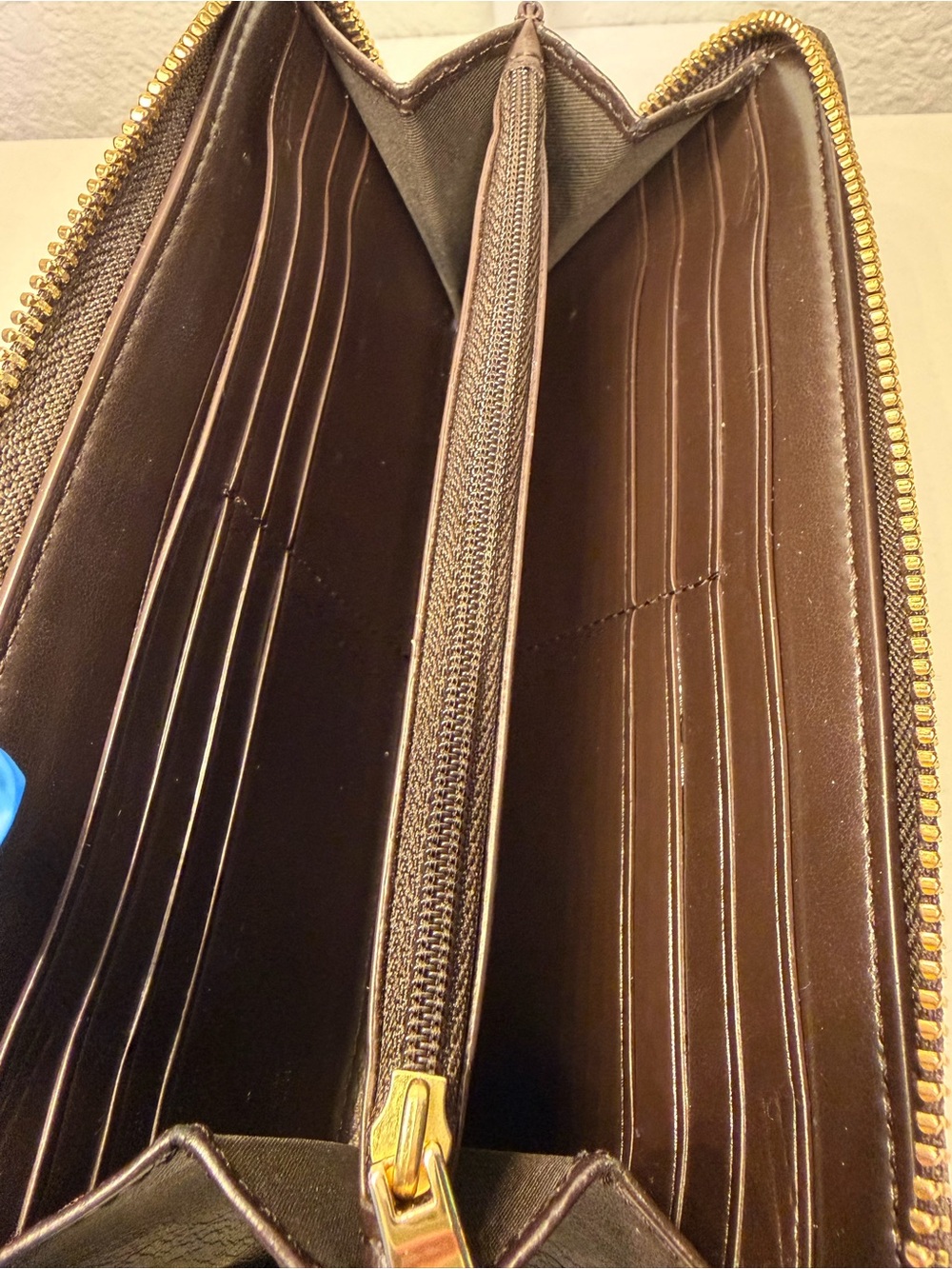 NWOT Coach Brown Signature “C’s”Long Zip Accordion Wallet - Picture 12 of 13